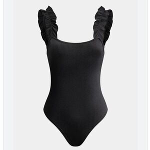 Women Zara Solid Ruched Crew Neck Bodysuit in Black Size Medium